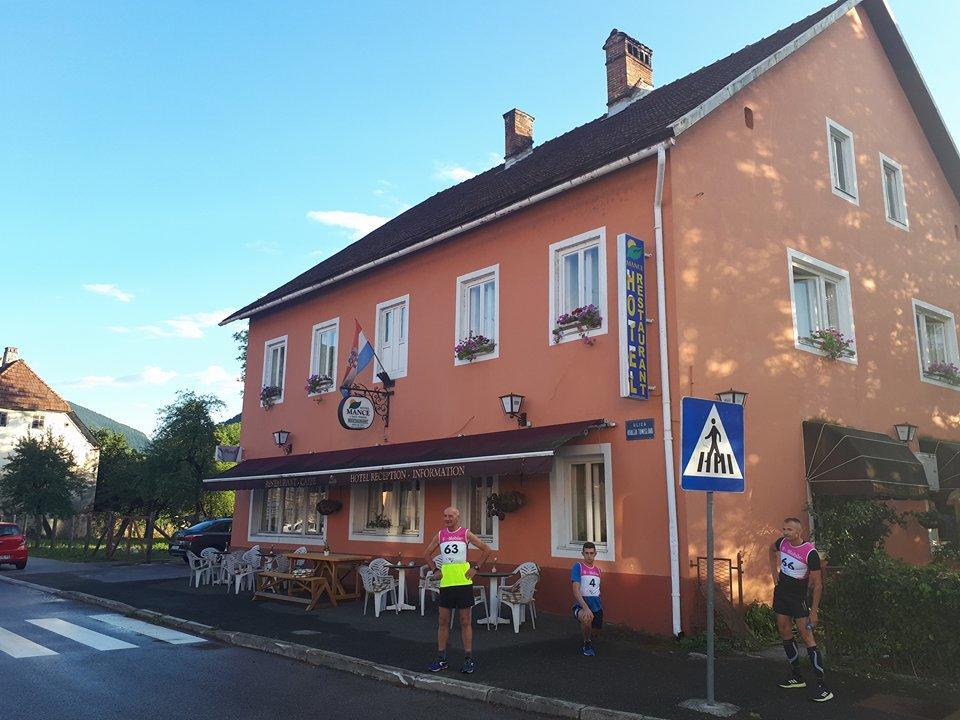 Hotel Mance Brod na Kupi Esterno foto